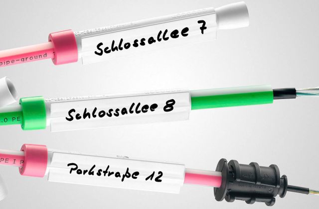 Kennzeichnungsschilder mit Rohrverschluss