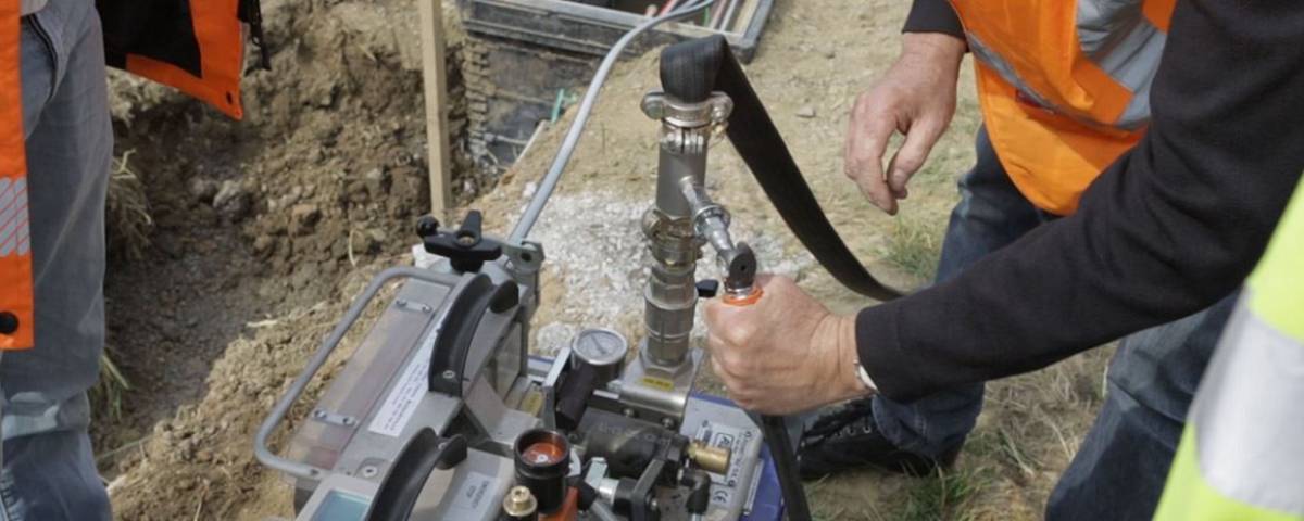 gabocom-speedpipe-ground-glasfaser-einblasen-druck.jpg