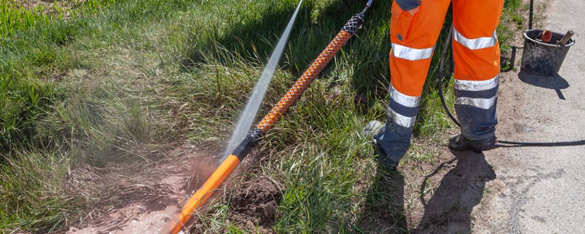 spuelbohrverfahren-06-rohrverband-reinigen-gabocom.jpg