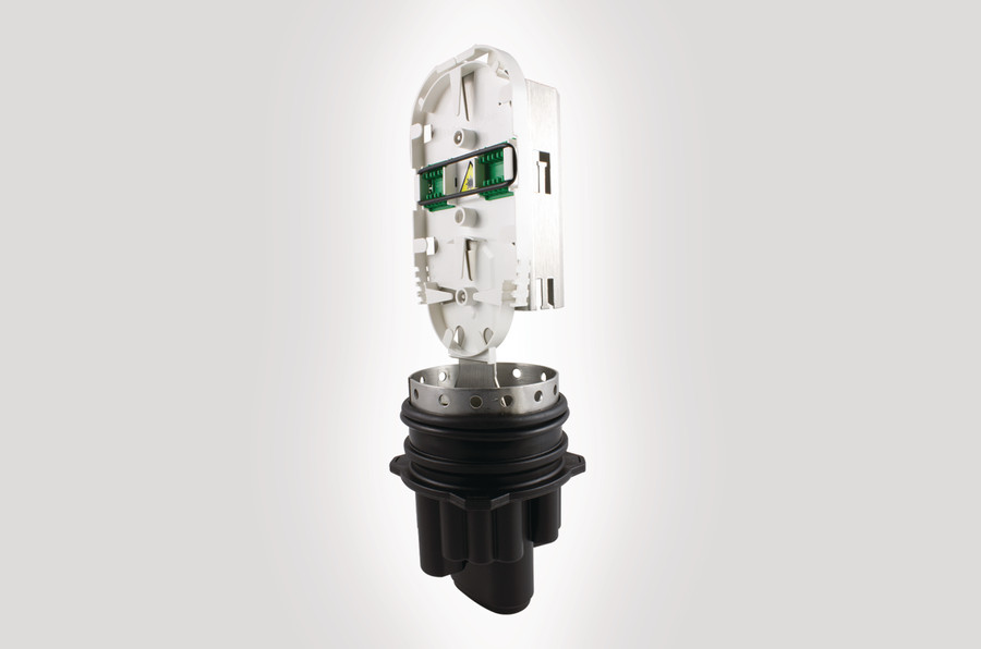 FST 13 Port Muffe mit 1 Hellapon Small-Kassette und Korb.